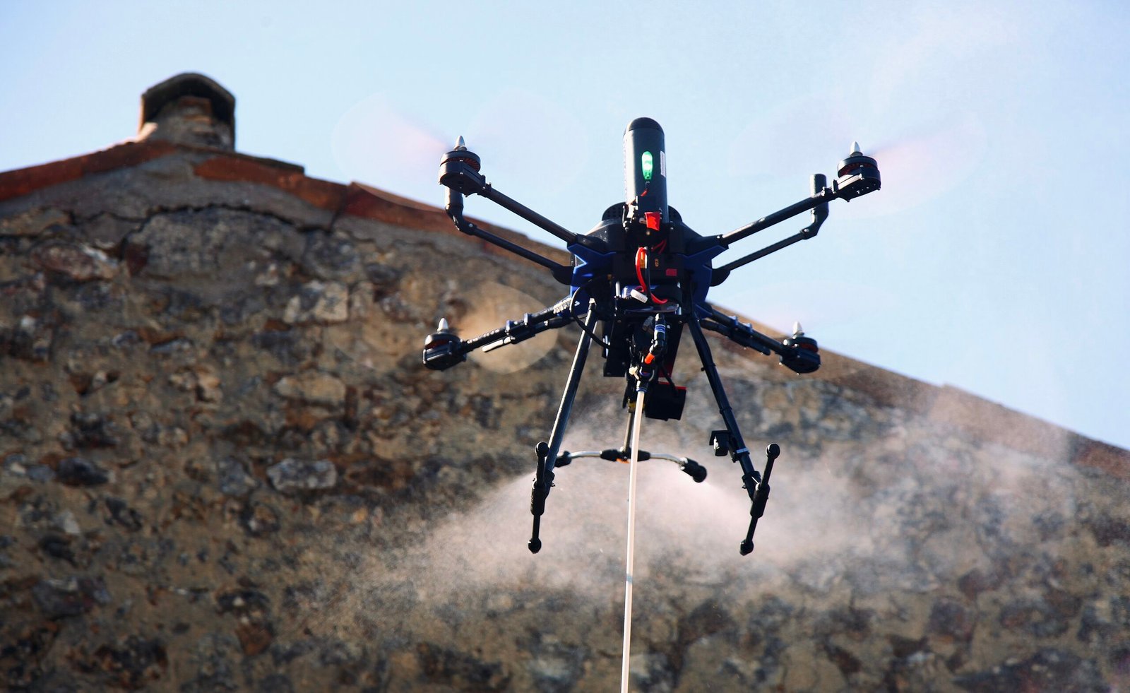 Nettoyage de façades en drone Nord Aquitaine