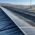 Toiture industrielle équipée de panneaux photovoltaïques – Nouvelle-Aquitaine