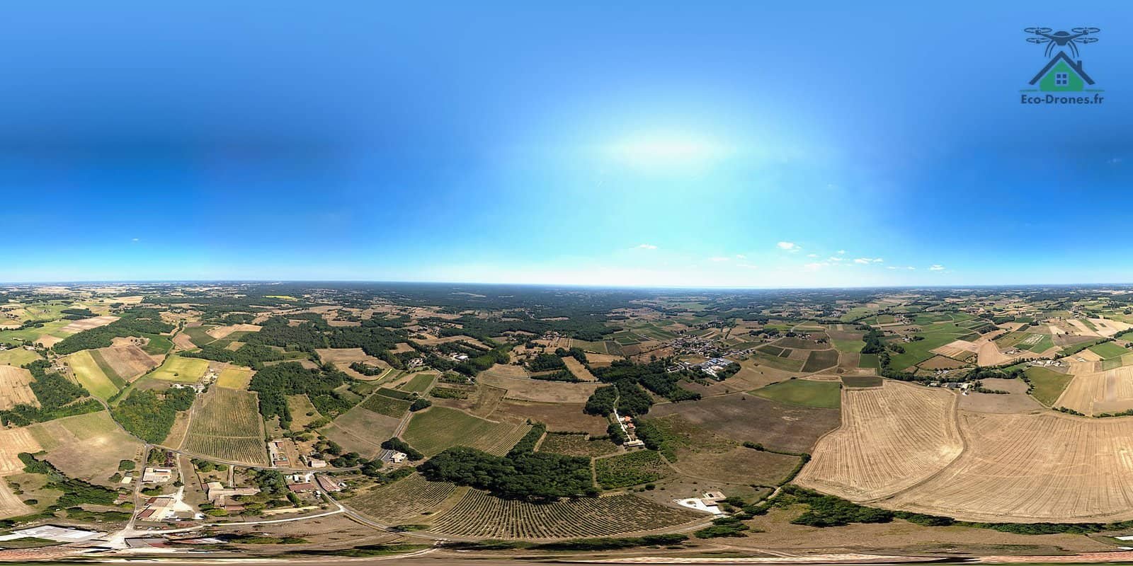Panorama depuis Montendre : les fum&eacute;es de l'incendie de Gironde &agrave; l'horizon, lundi 27 juillet 2026